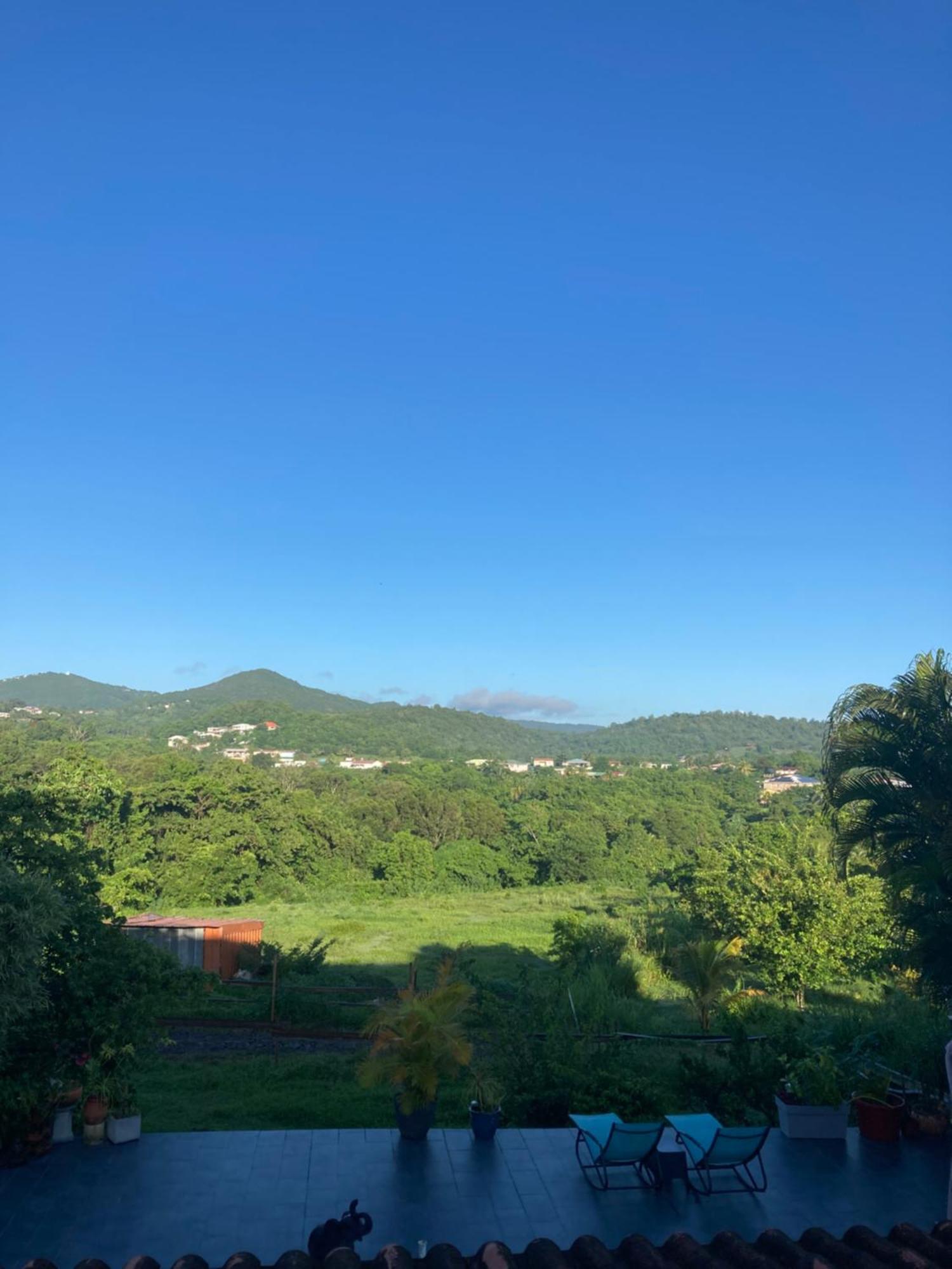 Grand T2 Tout Confort , Emplacement Ideal Riviere-Salee Bagian luar foto